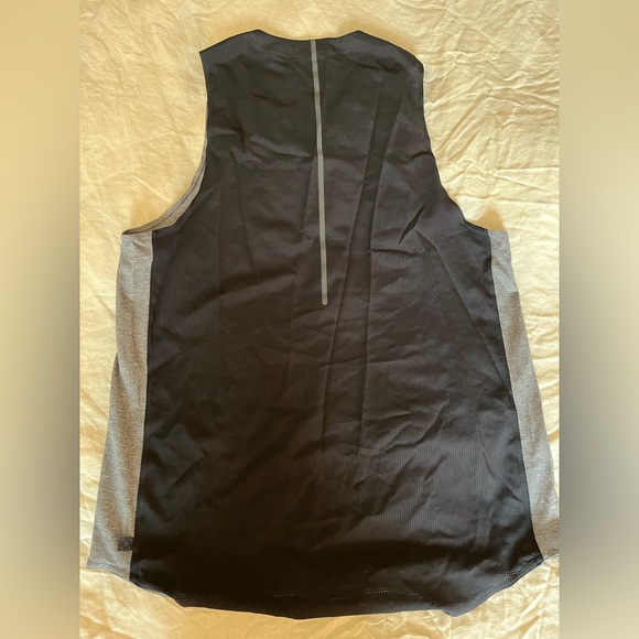Lululemon Lab Tank - Picture 4 of 4